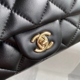 CC Knockoff Pearl CF Classic Flap 18cm Black/White Bags