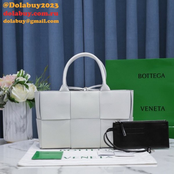 UK BOTTEGA VENETA Arco Small Tote Bag 30CM