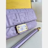 Copy fendi Iconic Baguette Medium nappa handbag