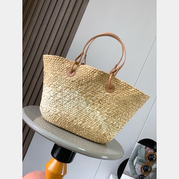 7 Star loewe Anagram Basket bag in iraca palm and calfskin 8008