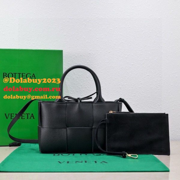 Designer Bottega Veneta MINI Arco Tote Bag 25CM