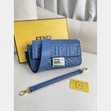 Cheap fendi Iconic Baguette Medium bag 211