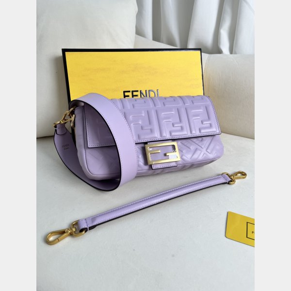 Copy fendi Iconic Baguette Medium nappa handbag