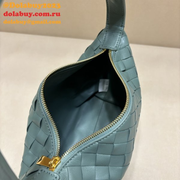 Perfect BOTTEGA VENETA intrecciato happa hobo bag