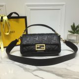 Fendi Baguette Medium Bag 8BS600 Black/white Cheap