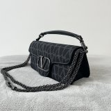 Shop Valentino Garavani 1133 Locò VLogo Signature Wholesale Bags Sale