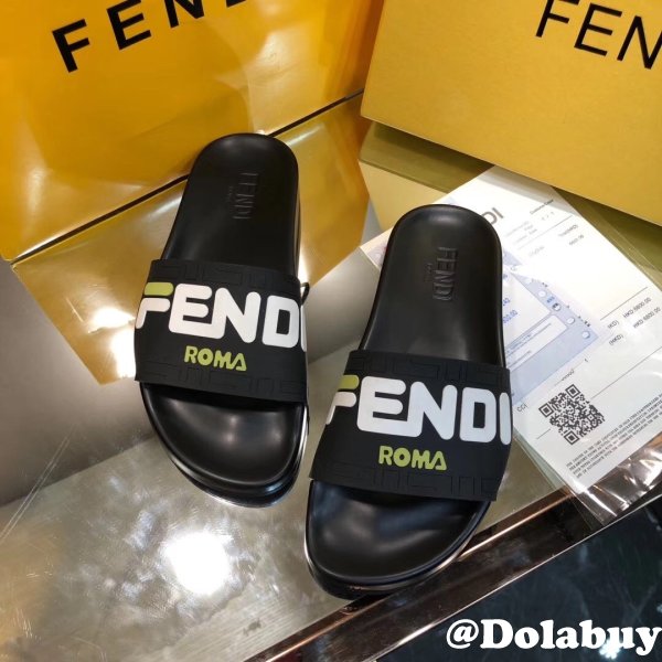 Designer Fendi casual Slippers