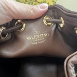 Knockoff VALENTINO GARAVANI V mini basket handbag