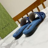 Knockoff WOMEN'S SLIDE SANDAL WITH GUCCI SCRIPT