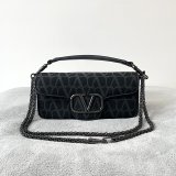 Shop Valentino Garavani 1133 Locò VLogo Signature Wholesale Bags Sale