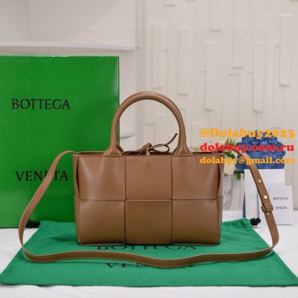 Designer Bottega Veneta MINI Arco Tote Bag 25CM