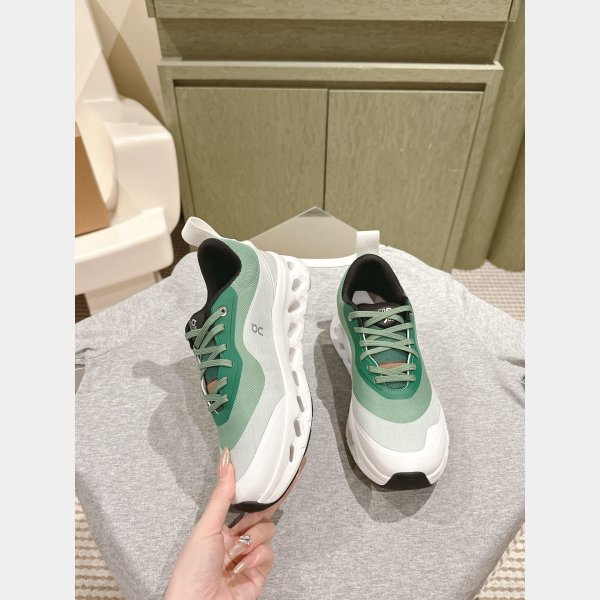 7 Star LOEWE On Cloudtilt 2.0 couple sneaker