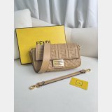 Copy fendi Iconic Baguette Medium nappa handbag