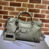 Designer Cheap Gucci 681695 Hacker Project Tote Bags