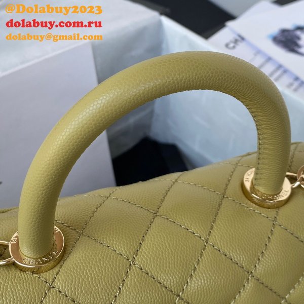 Fashion CC Grained caviar leather bag A92990 23cm